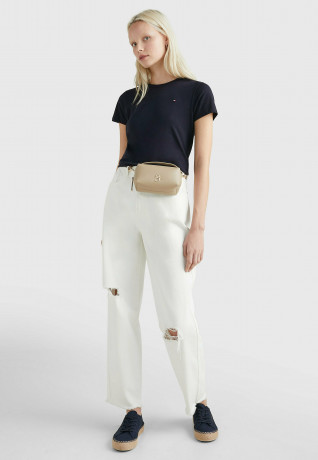 Tommy Hilfiger 1985 C NK SS Basic T-shirt desert sky 1985 C NK SS — базовая футболка небо пустыни