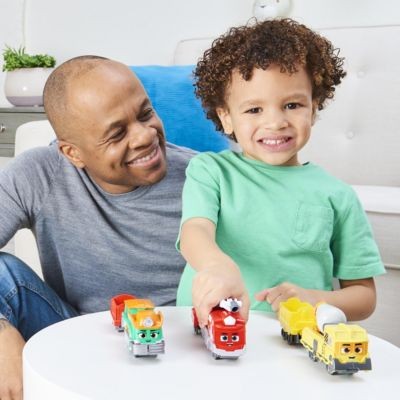 Spin Master Mighty Express Push-and-Go Zug Roter Retter mit Guterwaggon Красный спасатель Mighty Express Push-and-Go Train с товарным вагоном