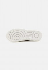 Nike Sportswear AIR FORCE 1 PLATFORM Sneaker low mars stone/burgundy crush/sail AIR FORCE 1 PLATFORM Низкие кроссовки женские марс камень/бордовый давка/парус