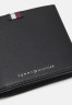 Tommy Hilfiger TH PREM LEA CC FLAP AND COIN Wallet black TH PREM LEA CC FLAP AND COIN Бумажник черный