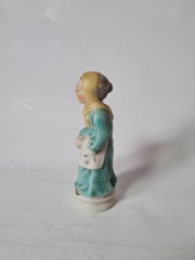 ARDCO Коллекционная керамическая фигурка "Старушка с корзинкой" 9смx6см, Германия, 1960-70гг.