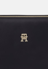 Tommy Hilfiger POPPY WASHBAG Wash bag space blue POPPY WASHBAG Мешок для стирки космический синий