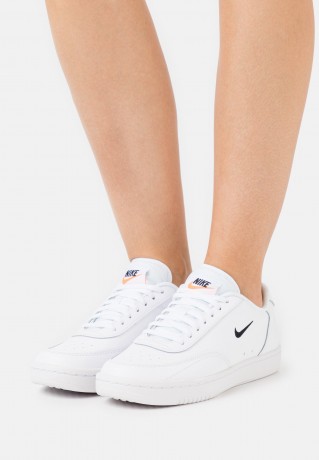 Nike Sportswear COURT VINTAGE Sneaker low white COURT VINTAGE Низкие кроссовки женские белый