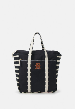 Tommy Hilfiger COASTAL PREP BRETON TOTE Tote bag breton stripe COASTAL PREP BRETON TOTE Сумка-тоут бретонская полоса