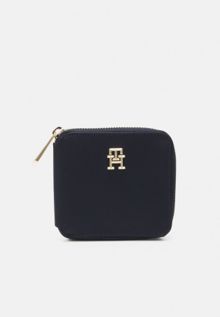 Tommy Hilfiger POPPY MED Wallet space blue МАК МЕД Кошелек космический синий