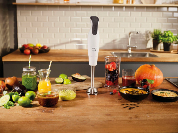 Krups Krups Stabmixer HZ5521 Perfect Mix 6000, 600 W, 4 Klingen, Edelstahlmixstab, Zubehor-Set: Messbecher, Zerkleinerer  Ручной блендер Krups HZ5521 Perfect Mix 6000, 600 Вт, 4 лезвия, палочка для смешивания из нержавеющей стали, набор аксессуаров: мерны