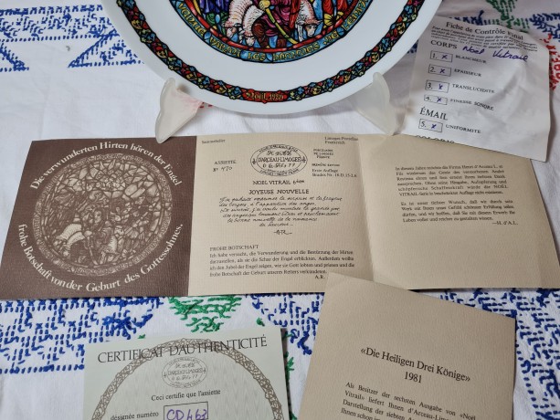 DE LIMOGES Коллекционная номерная тарелка №CD463 из серии "Весть о великой радости" Noёl Vitral (Ноэль Витраль) с сертификатом, 21,5см, Франция, 1977г