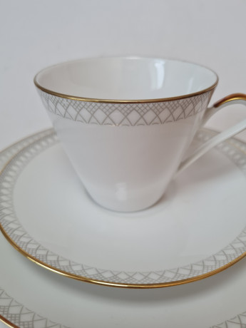 Winterling Kirchenlamitz Bavaria Чайное трио фарфоровое с серым геометрическим рисунком и позолоченным ободком, Германия, 1960-70гг.