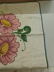 Скатерть винтажная Claudio Bernini с изображением букета розовых цветов, 100 х 98 см, Италия, 1970-80гг.