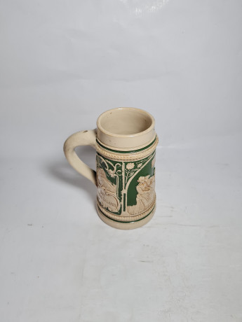 Немецкая пивная кружка винтажная W.Germany в бежево-зеленых тонах, керамика, 0.5 л, 15.5 см, Германия, 1970-80гг.