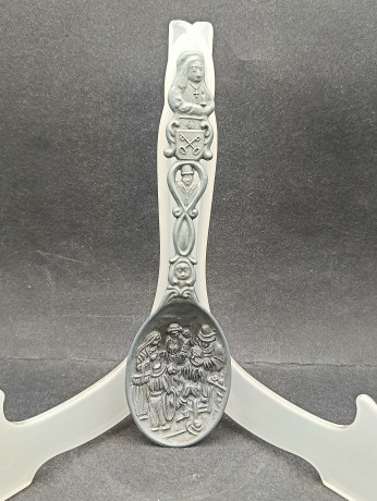 Ложка винтажная Jan Steen Pewter, сувенирная, с объемным декором, фигурками на ручке, олово, 17.5 см, Голландия, 1950-60гг.