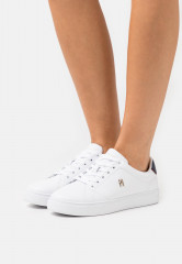 Tommy Hilfiger ELEVATED ESSENTIAL COURT  Trainers red/white/blue ПОВЫШЕННЫЙ ESSENTIAL COURT Кроссовки красный/белый/синий