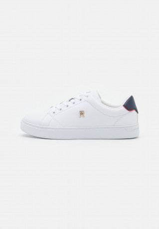 Tommy Hilfiger ELEVATED ESSENTIAL COURT Trainers red/white/blue ПОВЫШЕННЫЙ ESSENTIAL COURT Кроссовки красный/белый/синий