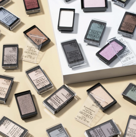 Artdeco (Артдеко)  Eyeshadow Pearl Тени для век Жемчуг Тени для век в палетку с перламутровым блеском  Оттенок 90 Pearly Antique Purple 0,8 г