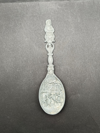 Ложка винтажная Jan Steen Pewter, сувенирная, с объемным декором, фигурками на ручке, олово, 17.5 см, Голландия, 1950-60гг.