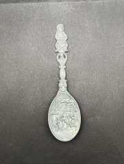 Ложка винтажная Jan Steen Pewter, сувенирная, с объемным декором, фигурками на ручке, олово, 17.5 см, Голландия, 1950-60гг.