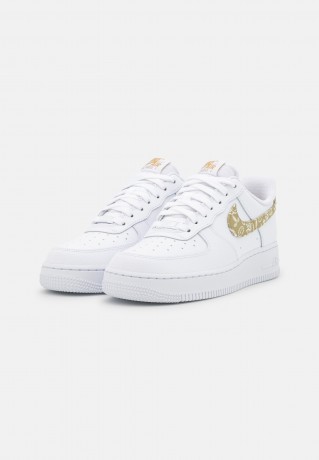 Nike Sportswear AIR FORCE 1 07 ESS SNKR Sneaker low white/barley AIR FORCE 1 07 ESS SNKR кроссовки женские низкие белый/ячмень
