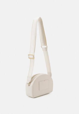 Tommy Hilfiger HALF MOON CAMERA BAG Across body bag weathered white СУМКА ДЛЯ КАМЕРЫ HALF MOON Сумка через плечо выветрившийся белый