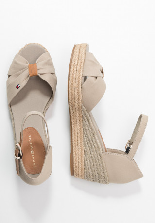 Tommy Hilfiger BASIC OPENED TOE MID WEDGE Espadrilles stone БАЗОВАЯ СТАТЬЯ С ОТКРЫТЫМ НОСКОМ Эспадрильи камни