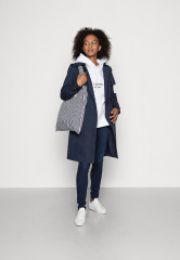 Tommy Hilfiger HILFIGER HOODIE  Sweatshirt white HILFIGER HOODIE толстовка белый