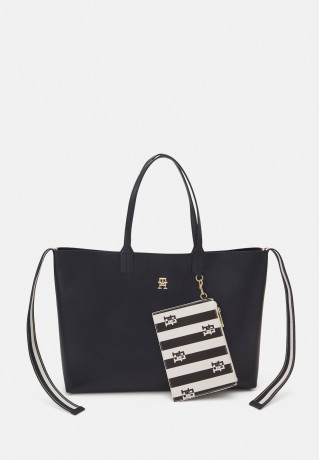 Tommy Hilfiger ICONIC TOTE SOLID STRIPE SET Tote bag space blue ICONIC TOTE SOLID STRIPE SET Сумка-тоут космический синий
