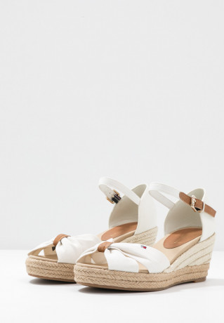 Tommy Hilfiger BASIC OPENED TOE MID WEDGE Espadrilles ivory БАЗОВАЯ СТАТЬЯ С ОТКРЫТЫМ НОСКОМ Эспадрильи слоновая кость