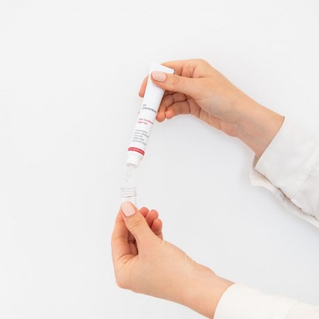 Judith Williams Augenkonzentrat mit Straffungseffekt  Концентрат для глаз с подтягивающим эффектом