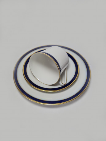 Hutschenreuther Arzberg Bavaria Винтажное трио белый фарфор с синим ободком и позолотой, Германия, 1960-70гг.