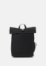 Tommy Hilfiger TECH ESSENTIAL ROLLTOP BACKPACK UNISEX Rucksack black РЮКЗАК TECH ESSENTIAL ROLLTOP UNISEX Рюкзак черный