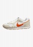 Nike Sportswear VENTURE Sneaker low white rush orange summit white VENTURE Низкие кроссовки женские белая лихорадка оранжевая вершина белая