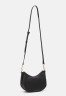 Tommy Hilfiger LIFE SHOULDER BAG Handbag black СУМКА НА ПЛЕЧО LIFE Сумка черный