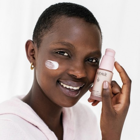 Caudalie Lifting Straffungsserum  Подтягивающая сыворотка с эффектом лифтинга