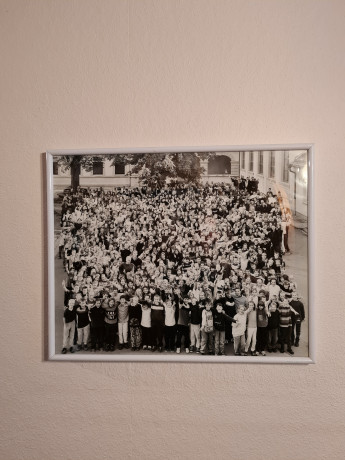 Фотография винтажная, ученики с учителем, под стеклом, 51 x 41,5 см, Германия, 1970-80гг.