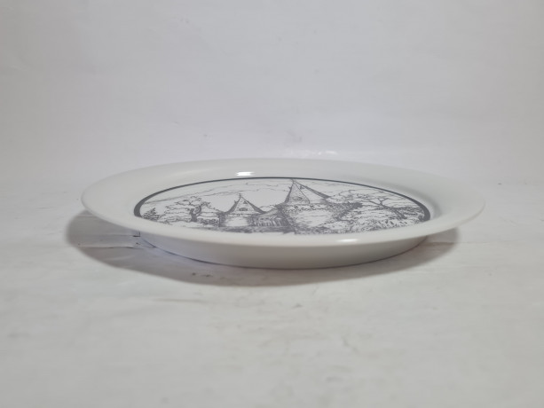 Тарелка декоративная винтажная Forstenberg "Замок Хааг. 1979", в заводской упаковке, фарфор, 19.5 см, Германия, 1970-80гг.