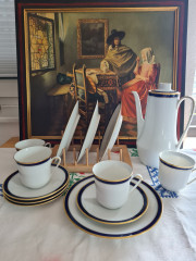 Hutschenreuther Arzberg Bavaria Винтажный кофейный набор на 4 персоны, белый фарфор с синим ободком и позолотой, Германия, 1960-70гг.