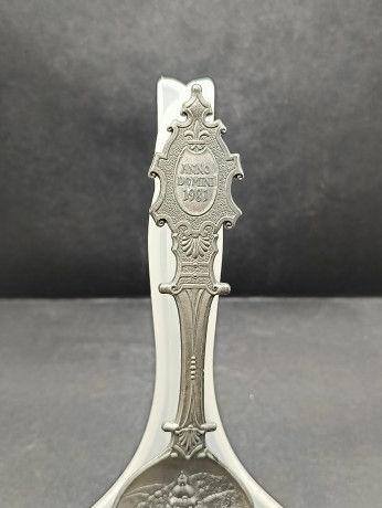 Ложка винтажная WMF Zinn "Замок в Каубе (земля Рейнланд-Пфальц)", юбилейная, олово, 19 см, Германия, 1981 год.