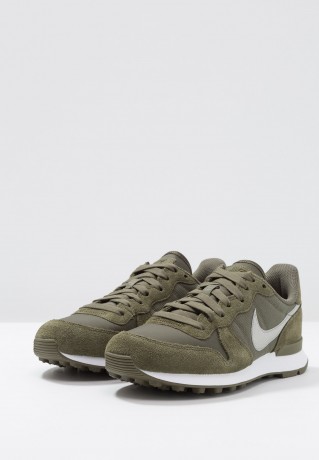 Nike Sportswear INTERNATIONALIST Sneaker low med olive/white INTERNATIONALIST Низкие кроссовки женские средний оливковый/белый