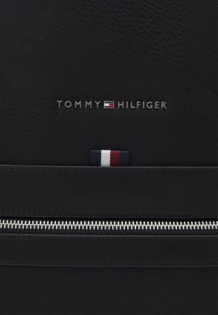Tommy Hilfiger TRANSIT BACKPACK UNISEX Rucksack black ТРАНЗИТНЫЙ РЮКЗАК УНИСЕКС Рюкзак черный