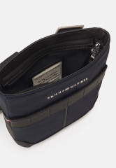 Tommy Hilfiger ELEVATED MINI CROSSOVER UNISEX Across body bag Space Blue ELEVATED MINI CROSSOVER UNISEX Сумка через плечо КосмосСиний