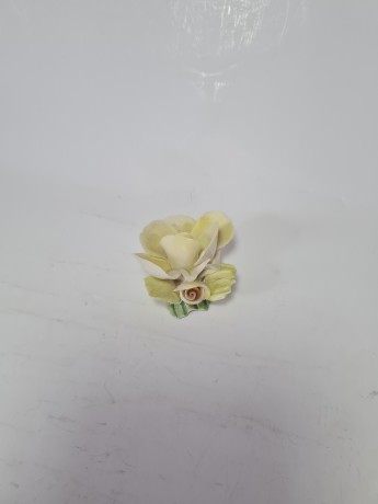 Фигурка винтажная CAPODIMONTE "Роза", коллекционная, 4 х 7 см, Италия, 1960-70гг.