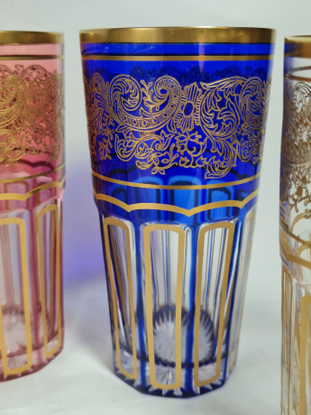 Стаканы винтажные Albena Morokko из цветного стекла с золотистым декором, 5 шт.х 13,5 см и 1 шт.х 10 см, Германия, 1960-70гг.