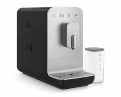 Smeg Smeg Espressomaschine BCC13BLMEU Kaffeevollautomaten mit Milchfunktion  Эспрессо-машина Smeg BCC13BLMEU полностью автоматическая кофемашина с функцией молока