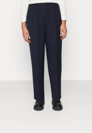 Tommy Hilfiger TAPERED PLEATED BLEND PANT Trousers desert sky ЗАУЖЕННЫЕ БРЮКИ СО СКЛАДКАМИ Брюки небо пустыни
