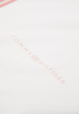 Tommy Hilfiger ESSENTIAL FLAG  Scarf soothing pink/white ESSENTIAL FLAG Шар спокойный розовый/белый