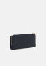 Tommy Hilfiger LIFE LARGE Wallet space blue LIFE LARGE Кошелек космический синий