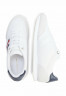 Tommy Hilfiger ESSENTIAL SIGNATURE TAPE RUNNER Trainers white ESSENTIAL SIGNATURE TAPE RUNNER — кроссовки белый