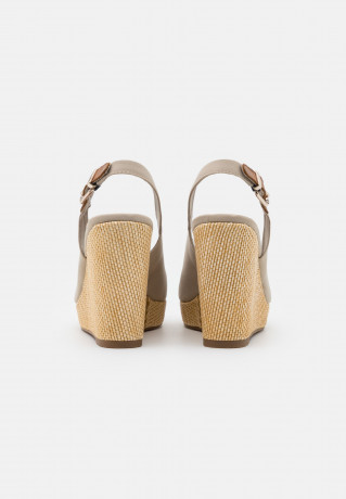 Tommy Hilfiger ICONIC ELENA SLING BACK WEDGE High heeled sandals stone ICONIC ELENA SLING BACK WEDGE Босоножки на высоком каблуке камни