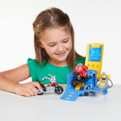 Ricky Zoom Maxwells Anhanger Spielset Игровой набор трейлера Максвелла