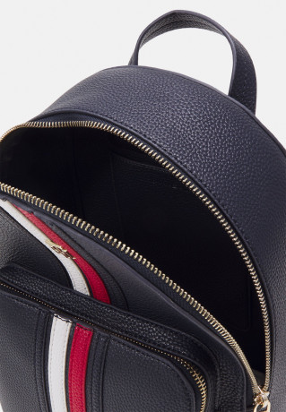 Tommy Hilfiger ELEMENT BACKPACK CORP Rucksack space blue ELEMENT BACKPACK CORP Рюкзак космический синий