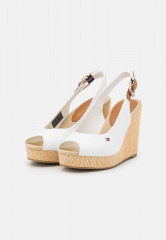 Tommy Hilfiger ICONIC ELENA SLING BACK WEDGE High heeled sandals ivory ICONIC ELENA SLING BACK WEDGE Босоножки на высоком каблуке слоновая кость